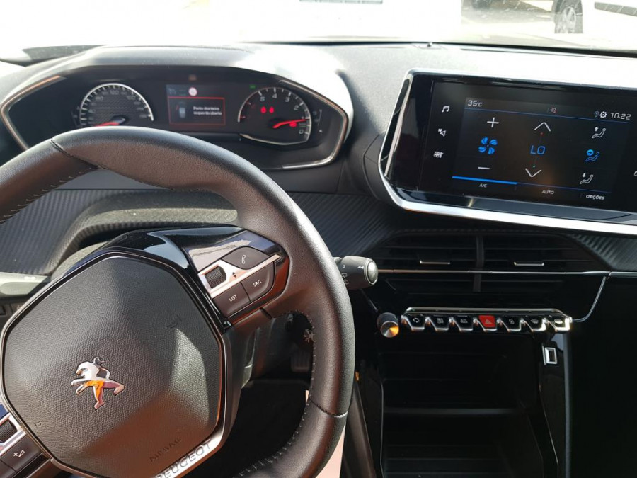 Imagen de Peugeot 2008